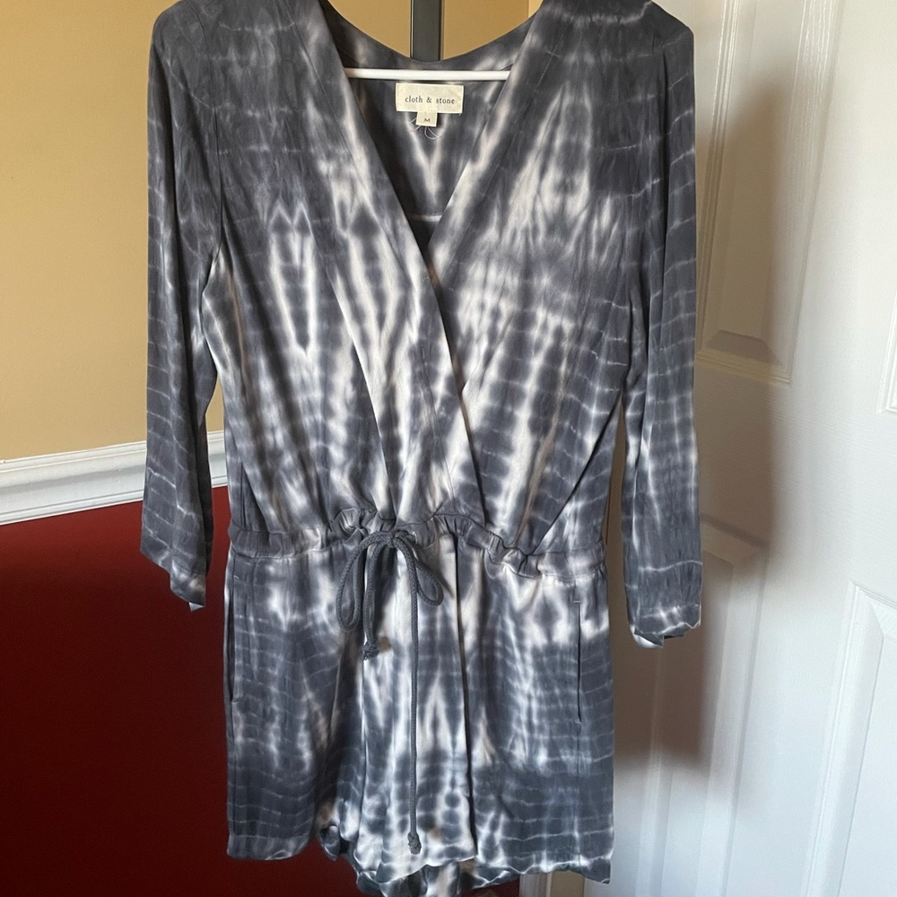 Cloth & Stone Drawstring Romper